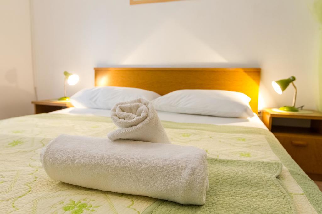 Villa Veca Starigrad Paklenica Esterno foto