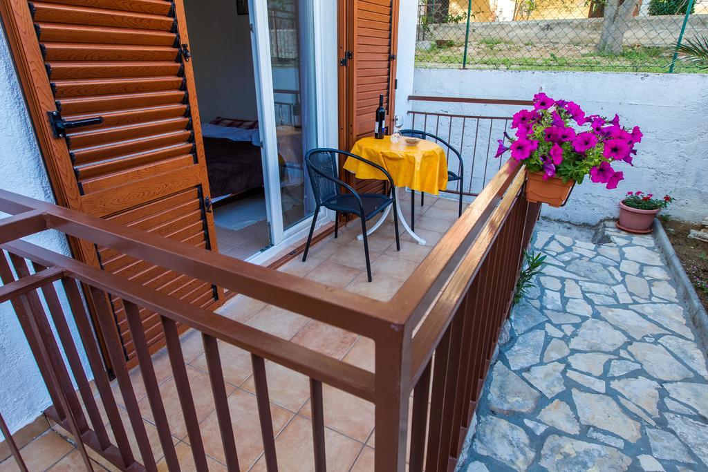 Villa Veca Starigrad Paklenica Esterno foto