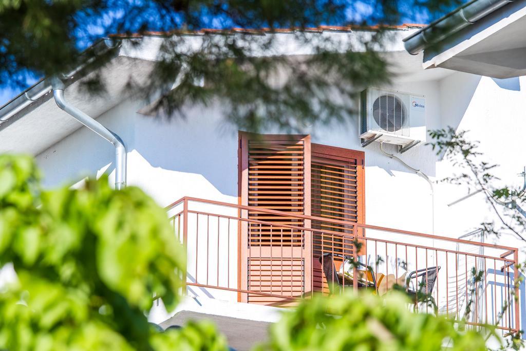 Villa Veca Starigrad Paklenica Esterno foto